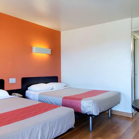 Motel 6-Capitol Heights, Md - Washington Largo Kültér fotó