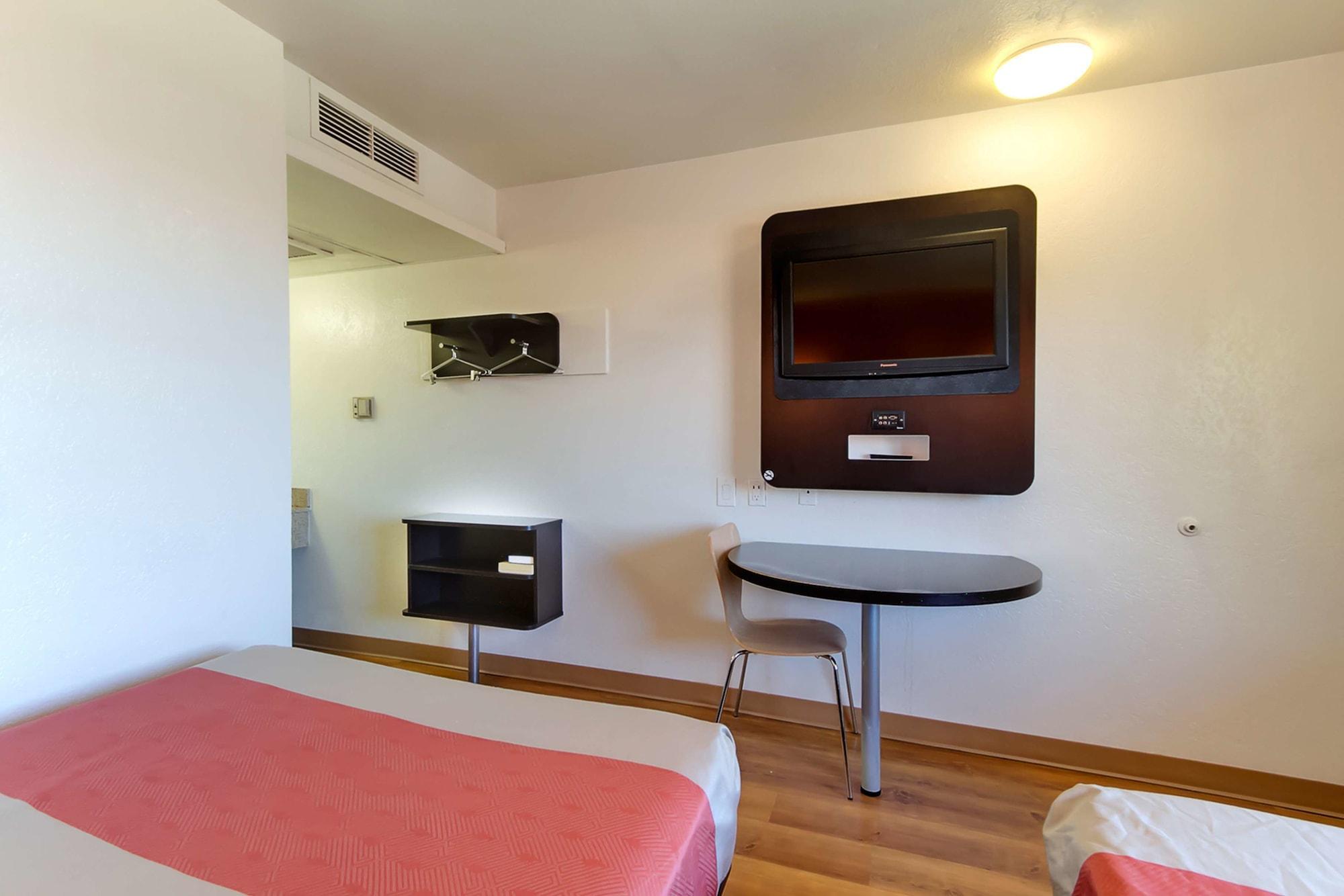 Motel 6-Capitol Heights, Md - Washington Largo Kültér fotó