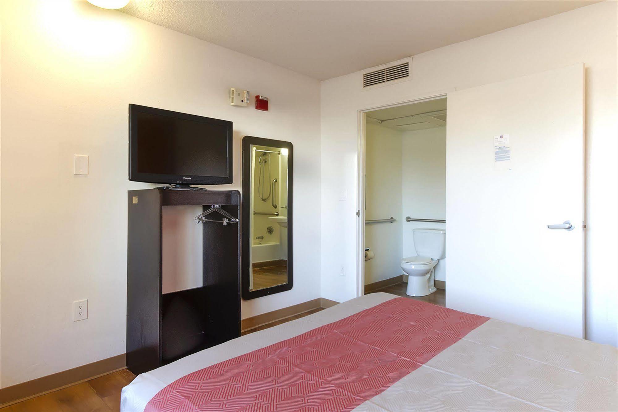 Motel 6-Capitol Heights, Md - Washington Largo Kültér fotó