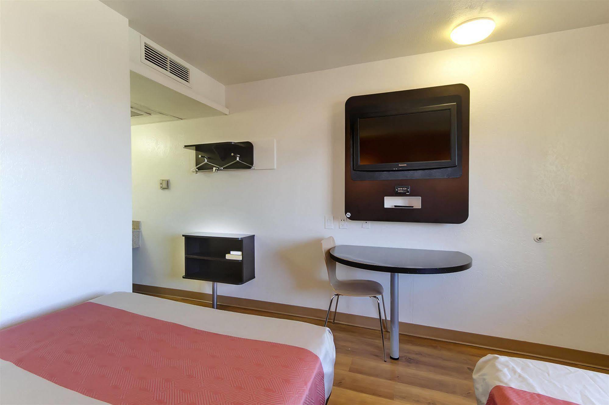 Motel 6-Capitol Heights, Md - Washington Largo Kültér fotó