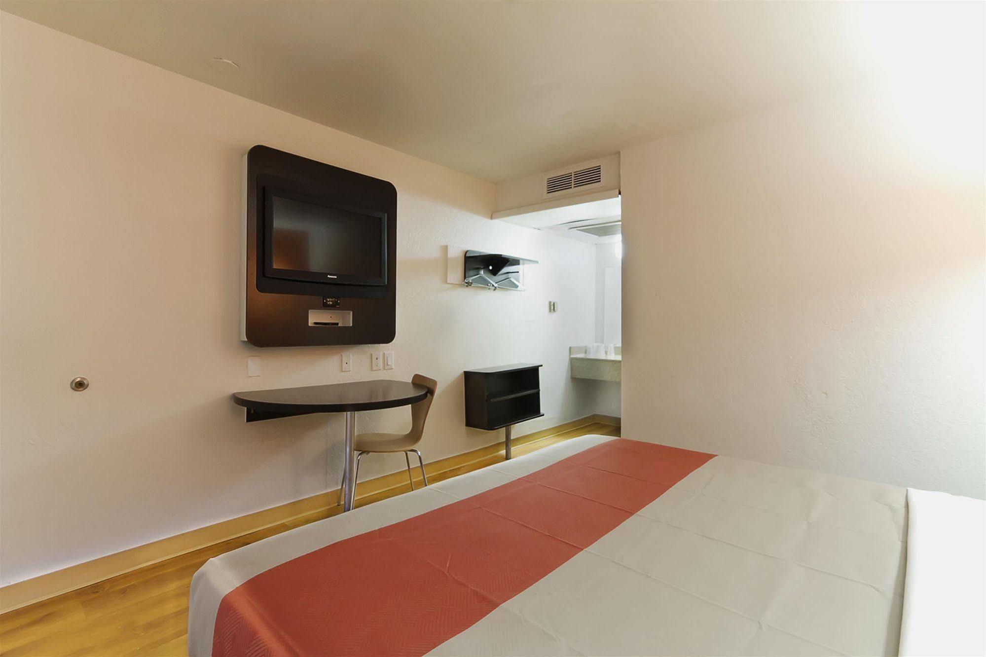 Motel 6-Capitol Heights, Md - Washington Largo Kültér fotó